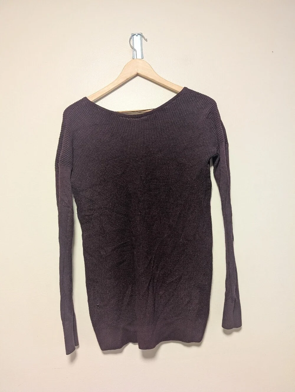 Lululemon V-Neck Waffle Knit Sweater Purple Long Sleeve